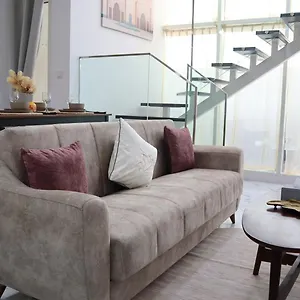 Aurora Your 2br Duplex Transit In Masdar الإمارات العربية المتحدة